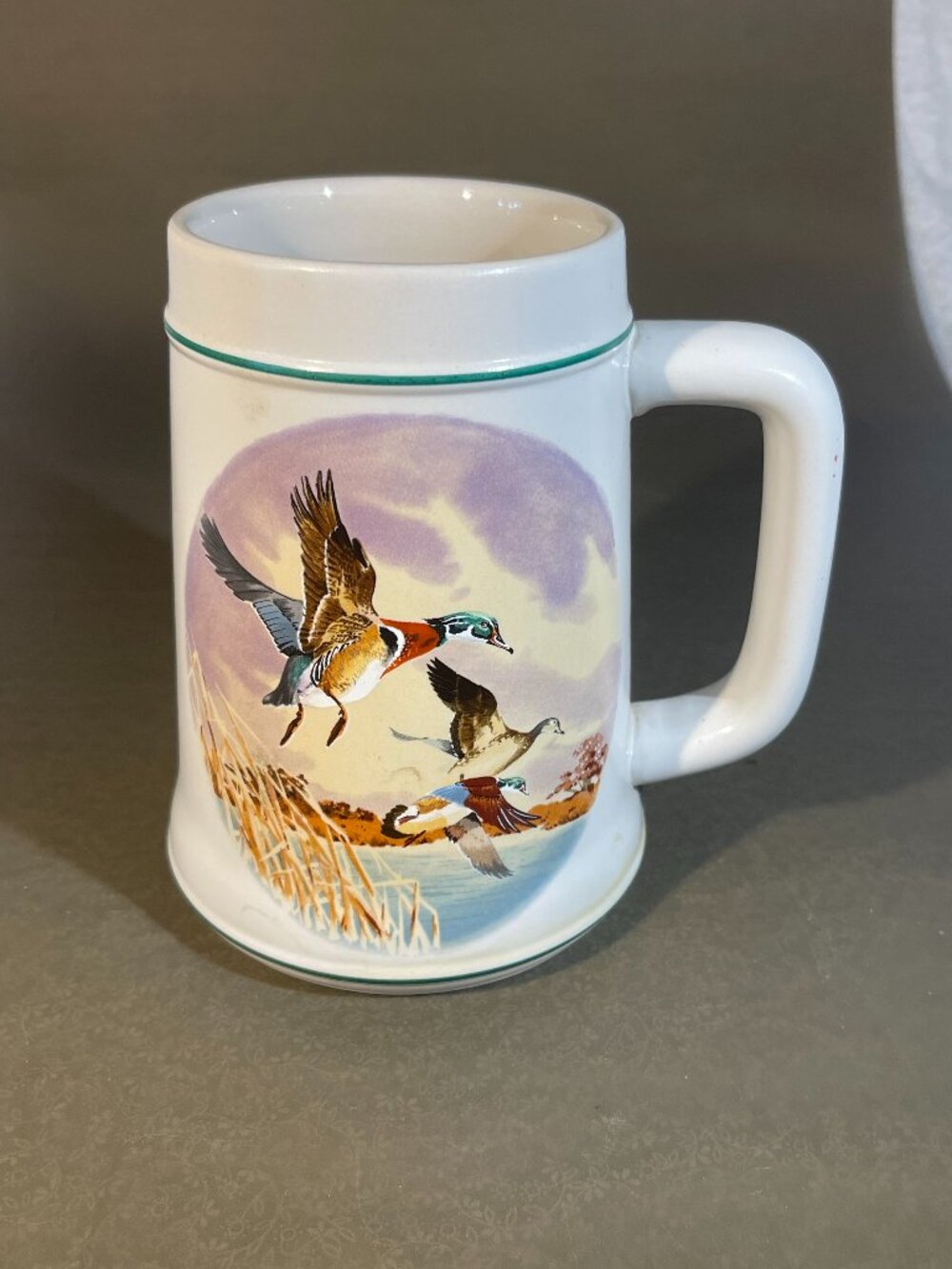Avon Country Flying Mallard Ducks Porcelain Goose Beer Stein Mug Tankard (846)